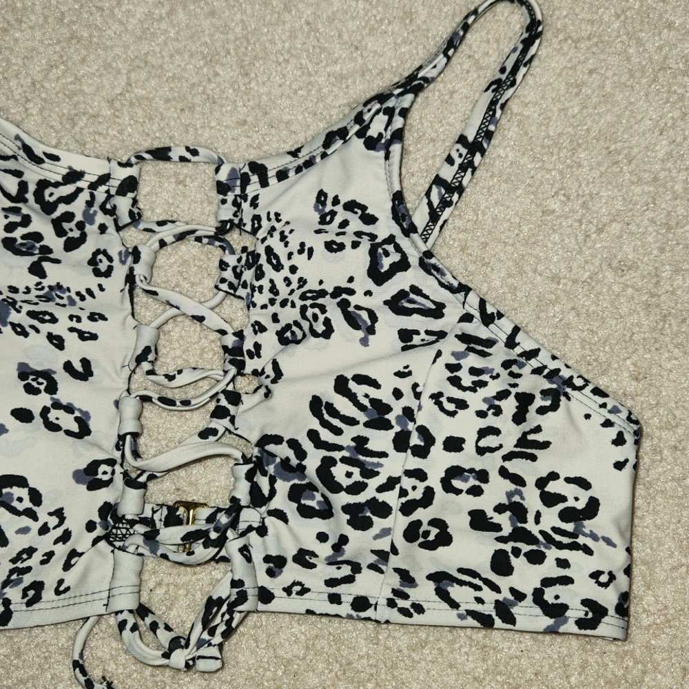 Rue 21 Cheetah Print Swim Top Size Medium